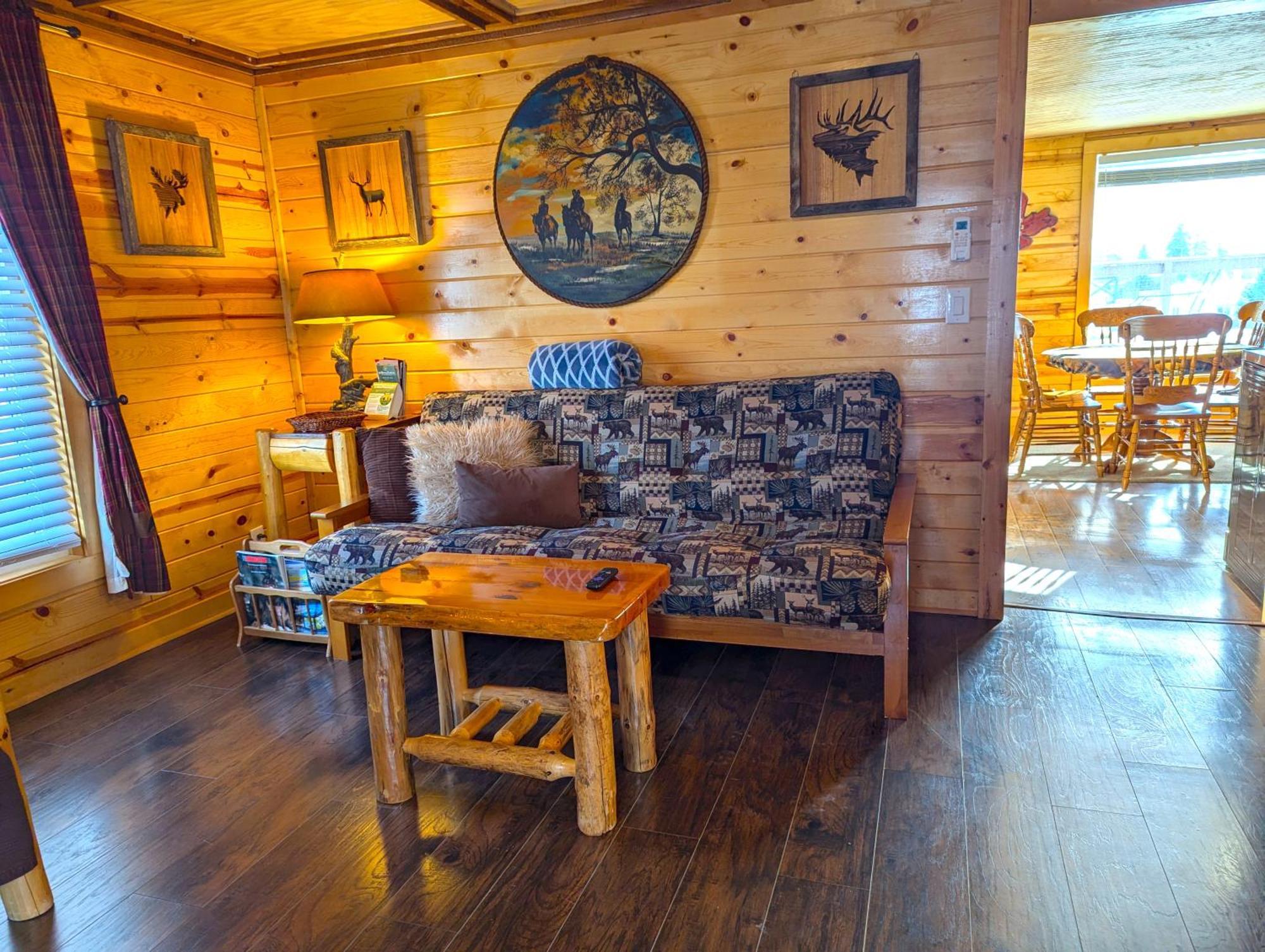 Yellowstone Treasure Guesthouses On The River Гардінер Екстер'єр фото