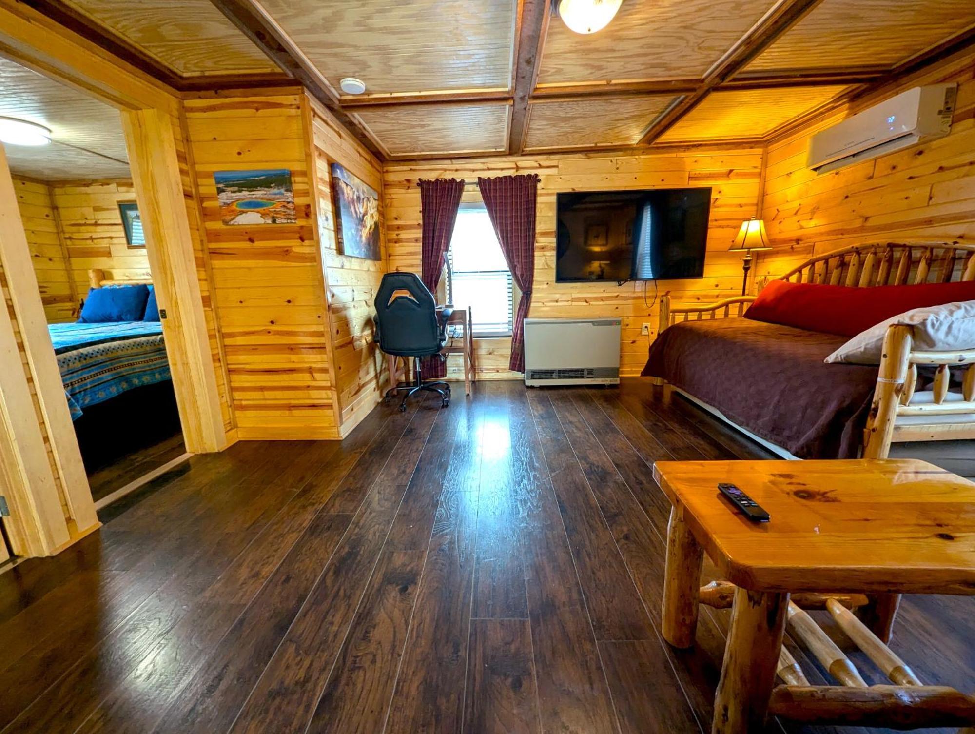 Yellowstone Treasure Guesthouses On The River Гардінер Екстер'єр фото